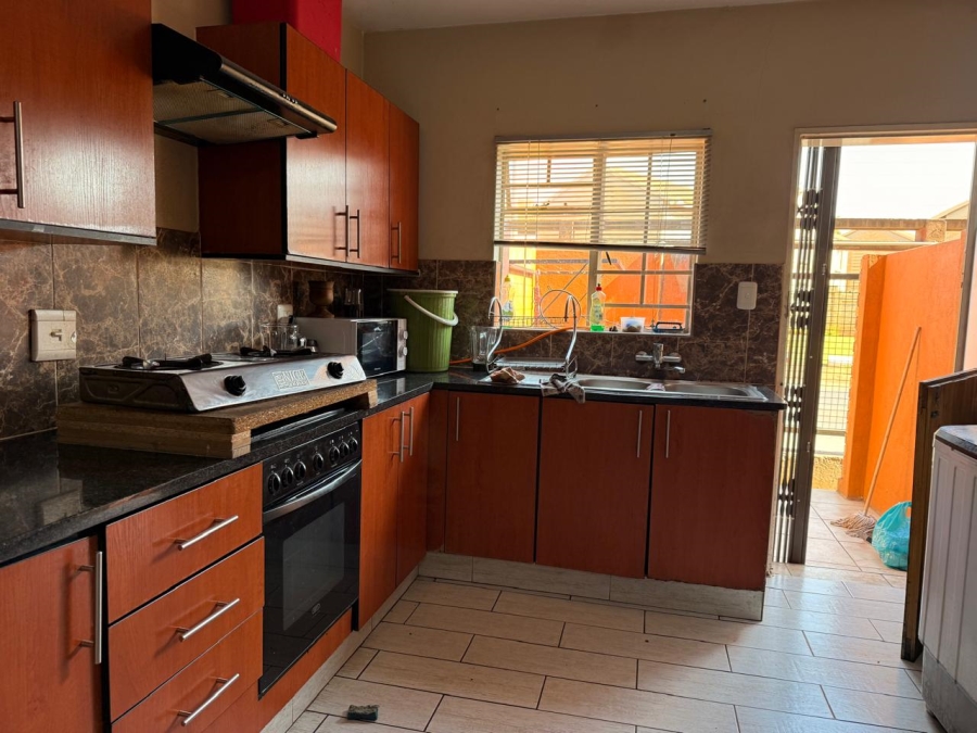 3 Bedroom Property for Sale in Waterval East North West